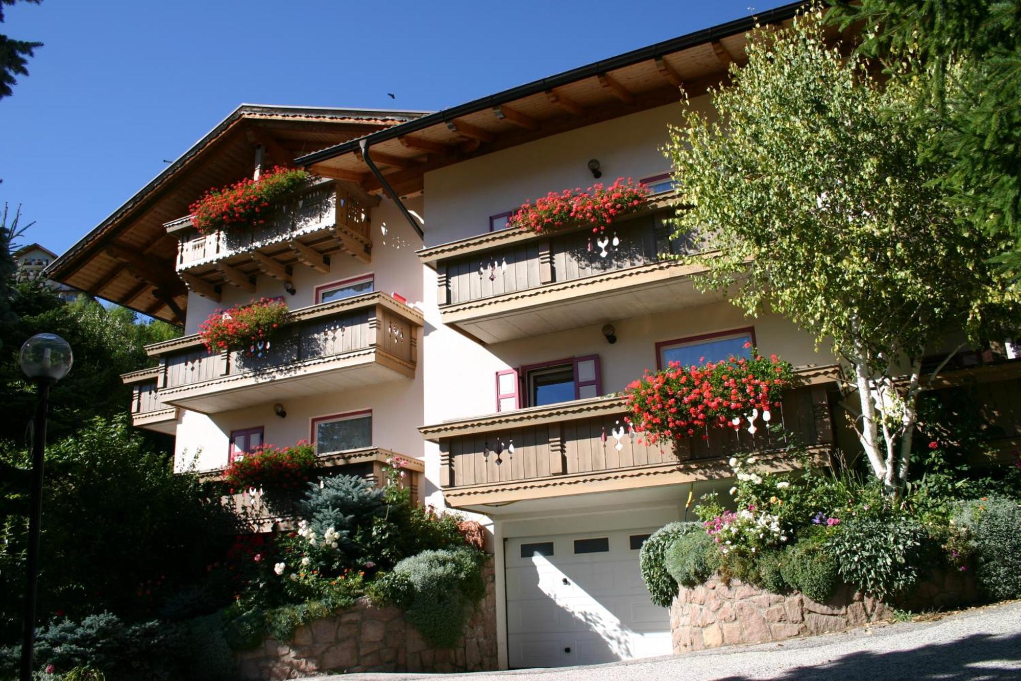 Villa Mirabell Cavalese Extérieur photo